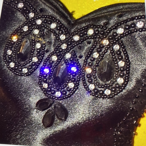 Small beaded rhinestone black satin bag - Picture 3 of 4